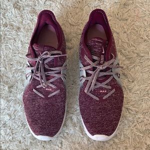 Women’s Nike Airmax Sneakers